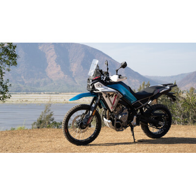 CFMOTO 450MT